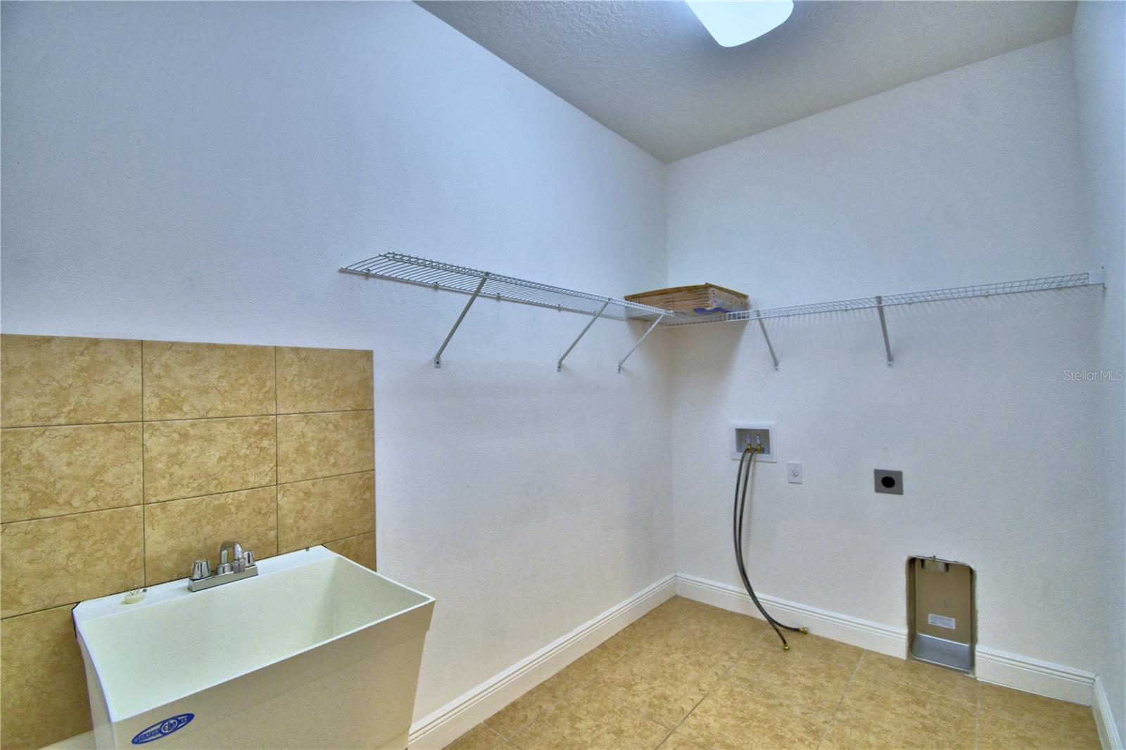 3805 Bowfin Trail, Kissimmee, Florida 34746, 3 Bedrooms Bedrooms, ,2 BathroomsBathrooms,Residential,For Sale,BOWFIN,P4926978