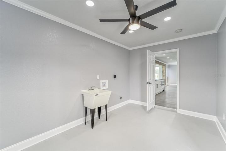 Laundry room off from kitchen