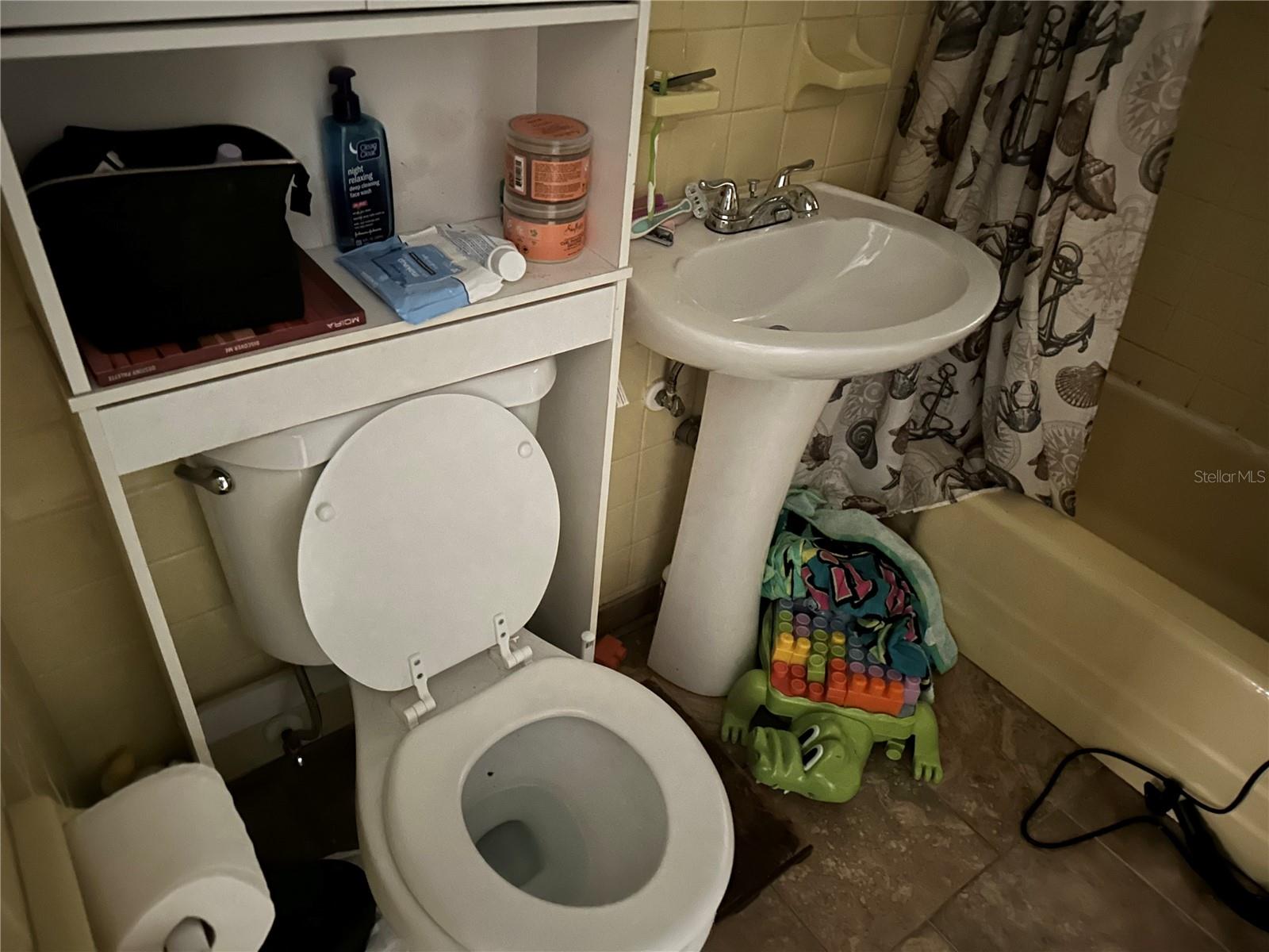 21306 Glendale Avenue, Port Charlotte, Florida 33952, 2 Bedrooms Bedrooms, ,1 BathroomBathrooms,Residential,For Sale,GLENDALE,O6135064