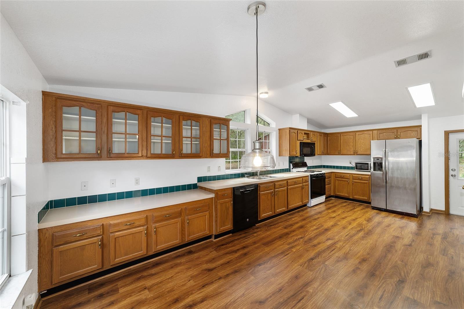2188 County Road 245d, Oxford, Florida 34484, 3 Bedrooms Bedrooms, ,2 BathroomsBathrooms,Residential,For Sale,COUNTY ROAD 245D,OM663053