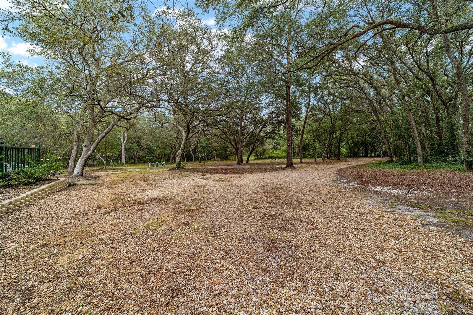 2188 County Road 245d, Oxford, Florida 34484, 3 Bedrooms Bedrooms, ,2 BathroomsBathrooms,Residential,For Sale,COUNTY ROAD 245D,OM663053