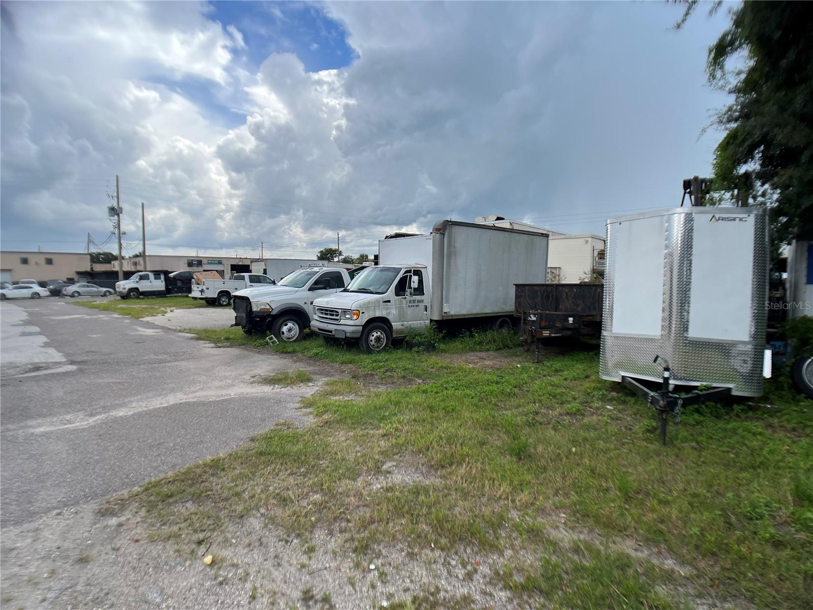 365 N Ivey Lane, Orlando, Florida 32811, ,Commercial Sale,For Sale,IVEY,O6135152