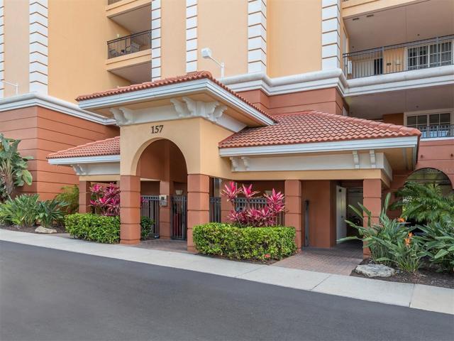 Corner unit on 6th floor - Venice Island location