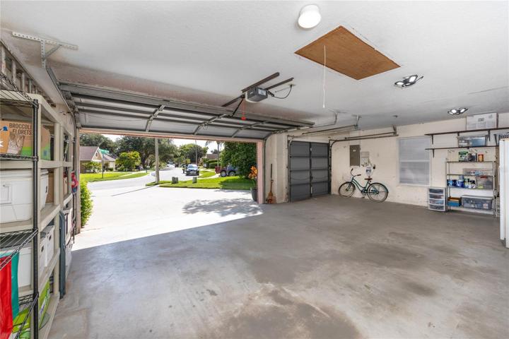 3 Car Garage