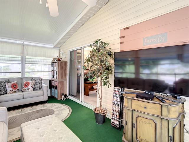 Plenty of space to relax!