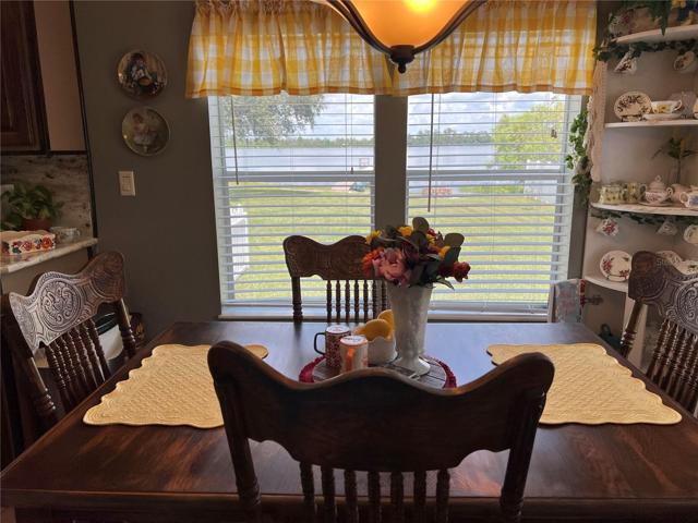 breakfast nook