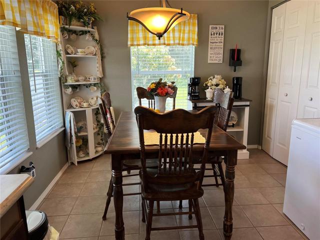breakfast nook