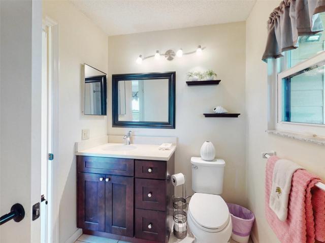 PARE 609 - Master Bathroom