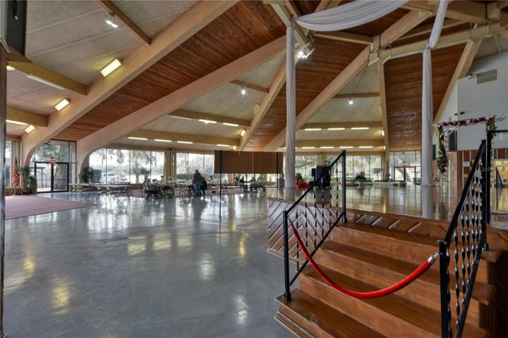 SILVER SPRINGS SHORES COMMUNITY