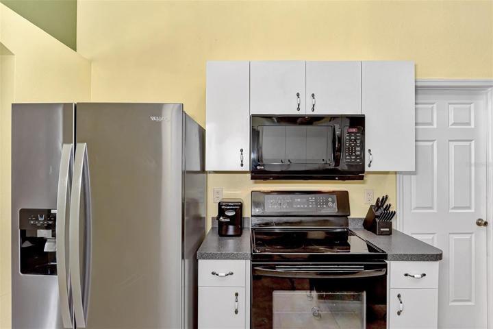 Kitchen all SS Appliances