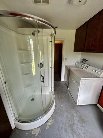 Bathroom 2 and Laundry Room
