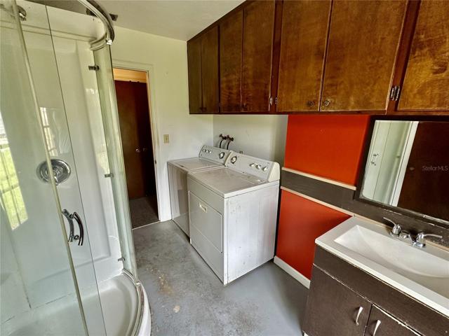 Bathroom 2 and Laundry Room