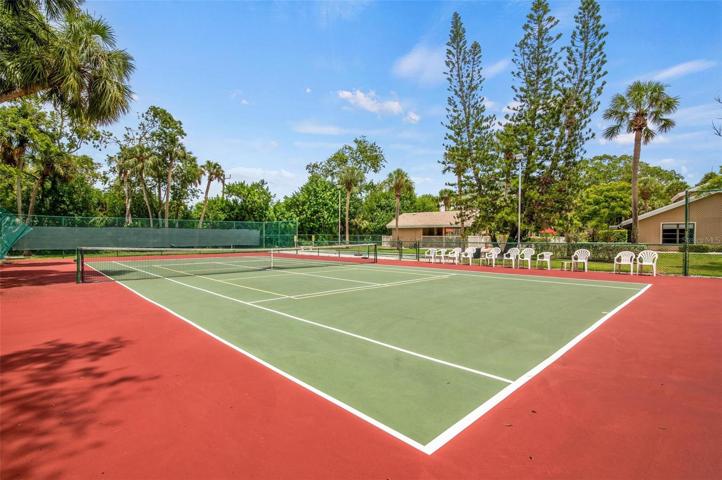 Tennis court at Village Gardens