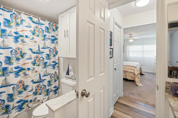 Bathroom tub/shower/toilet