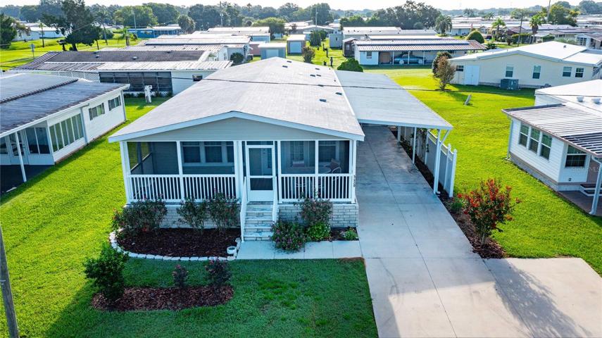 This 2020 Jacobsen home has incredible living space!