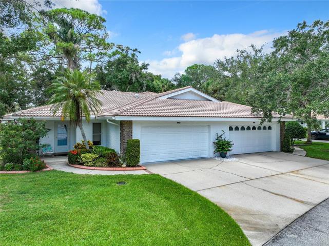 5726 Garden Lakes Drive, Bradenton FL 34203