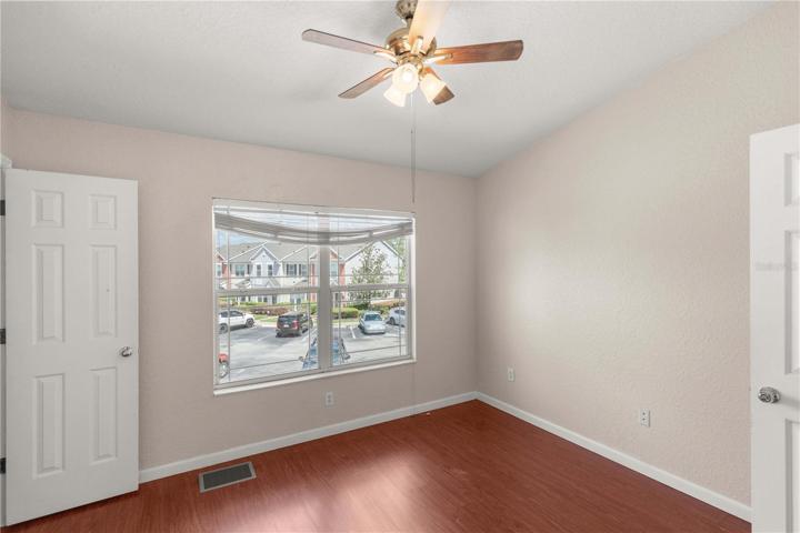 Upstairs bedroom #2