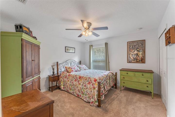 Upstairs Bedroom #2