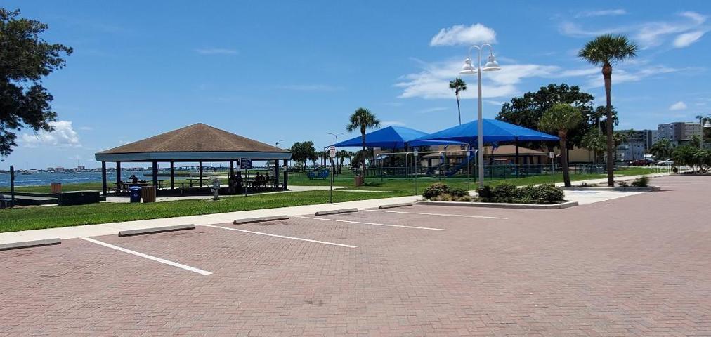 Complimentary Beach Parking