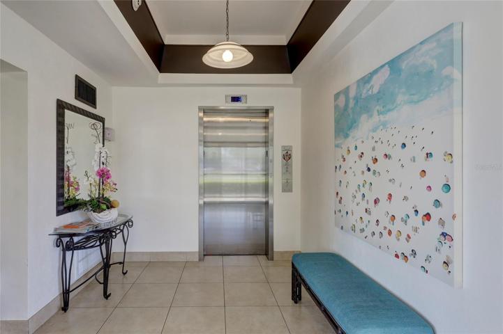Lobby area leading to the elevator.