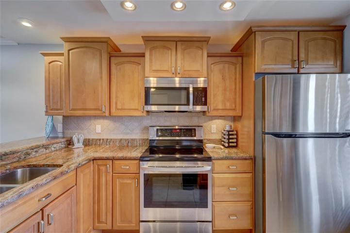 You will enjoy cooking and entertaining from this area
