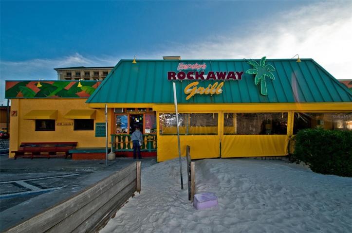 Food  and drinks at the beach?