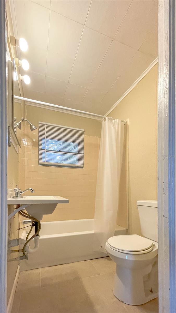 Building_UP-Bathroom