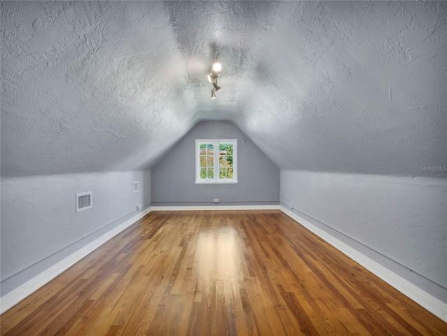 Bonus Room