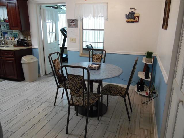 EAT IN KITCHEN