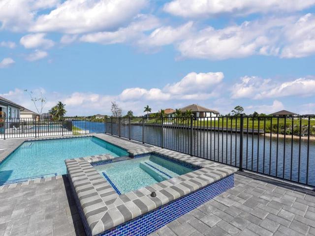 Wonderful Waterfront Setting