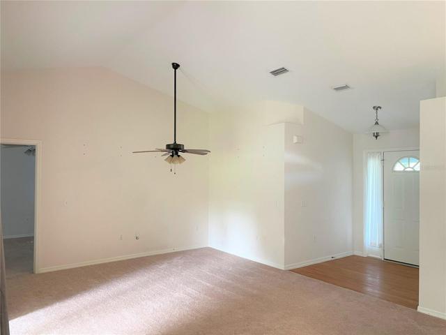 Dining/Foyer