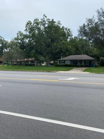 220 feet frontage on heavily traveled SR 26