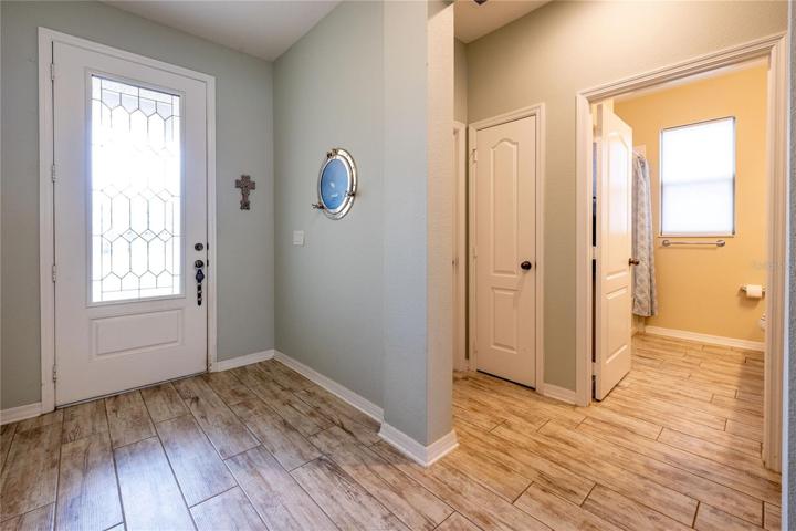 Foyer/hallway
