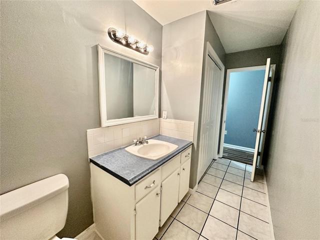 2nd Bathroom