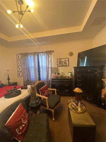 MASTER BEDROOM !