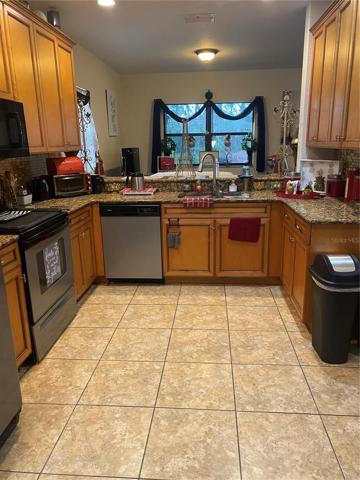 KITCHEN !