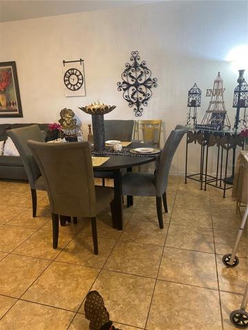 DINING ROOM !