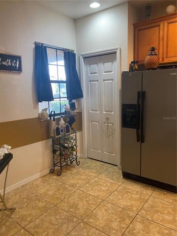 KITCHEN !