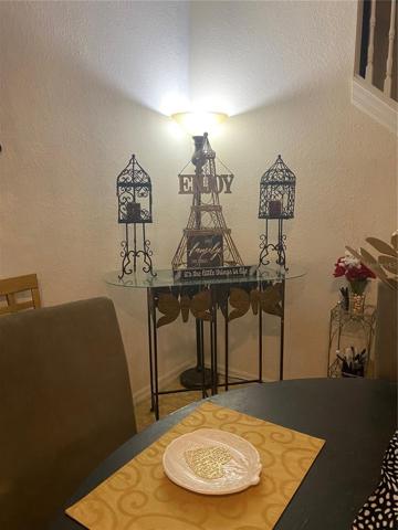 DINING ROOM !