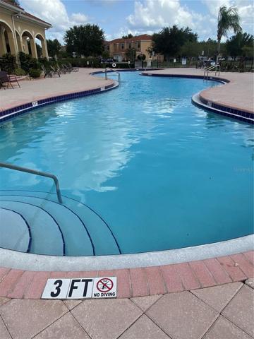 POOL COMMUNITY !