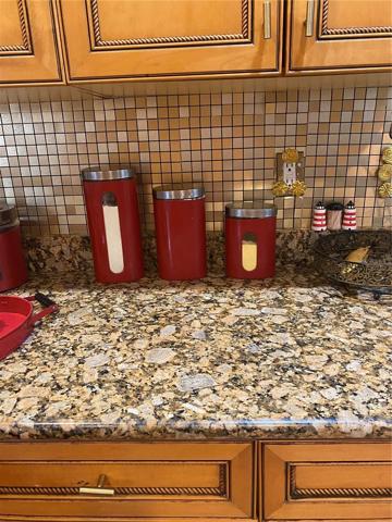 KITCHEN !