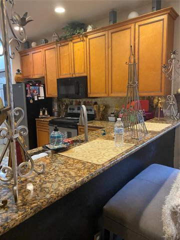 KITCHEN !