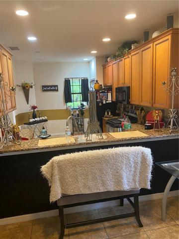 KITCHEN !