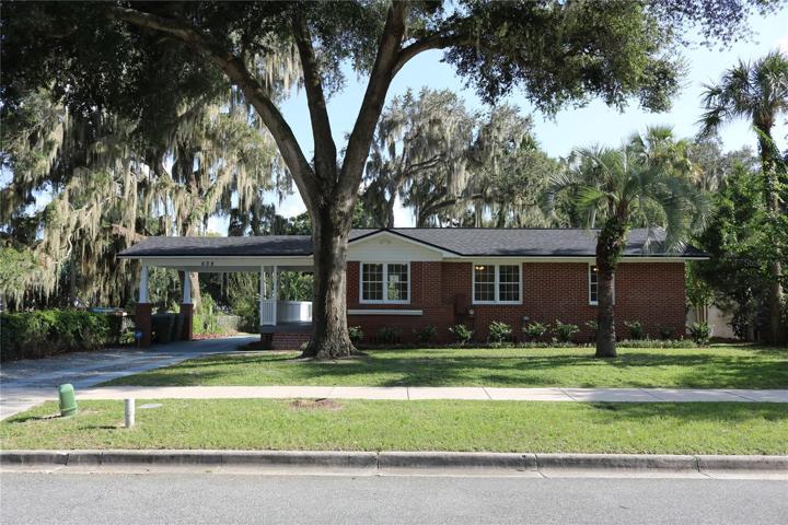 FRONT OF THE HOUSE