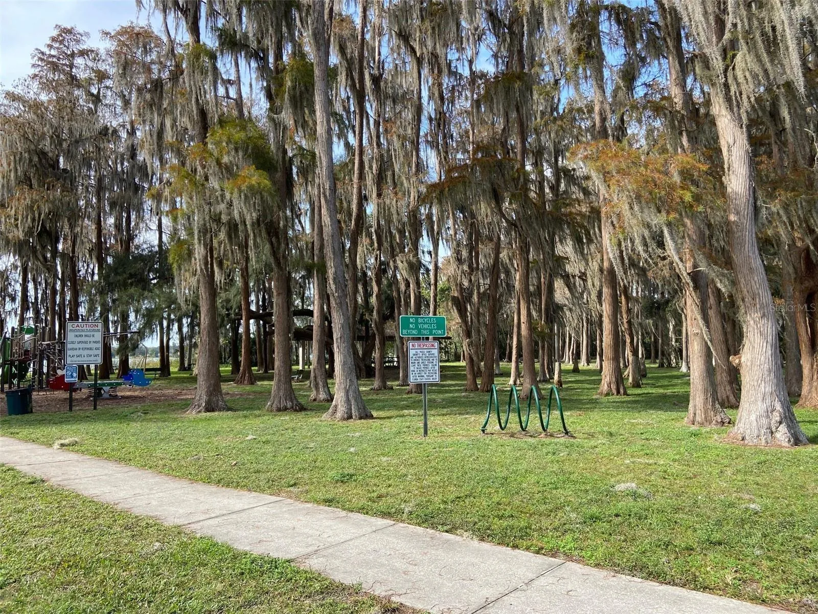 New Port Richey, Florida 34654, 3 Bedrooms Bedrooms, 0 ,2 BathroomsBathrooms,Residential,For Sale,KEYLIME,0,W7857536