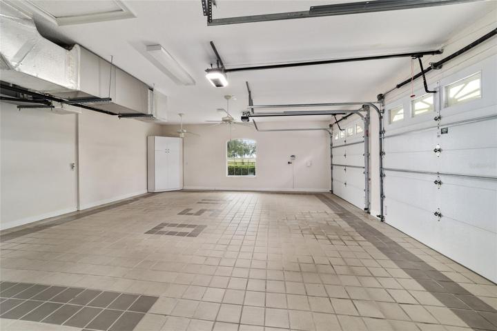 2 CAR GARAGE