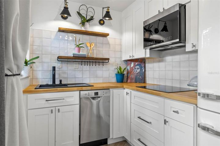 Studio Kitchenette