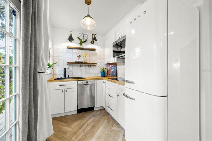 Studio Kitchenette