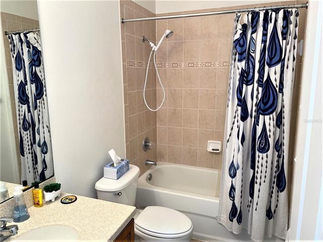Hall bath upstairs