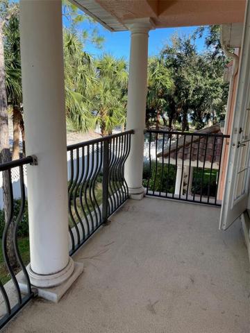 Private 2nd floor balcony off of the Master suite.